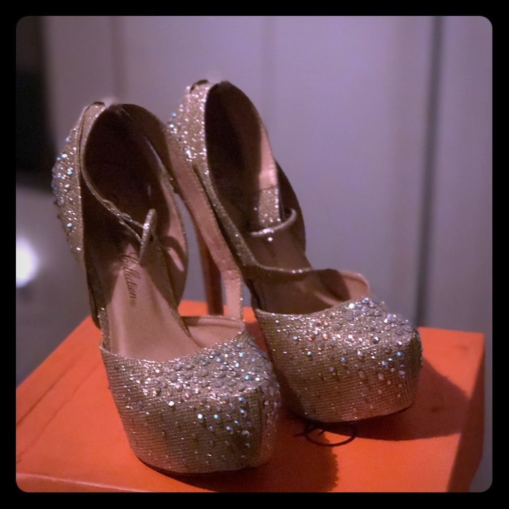Gold crystal platform stiletto
